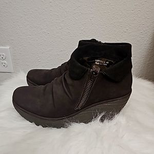 Fly London Booties size 40 Chocolate/Olive